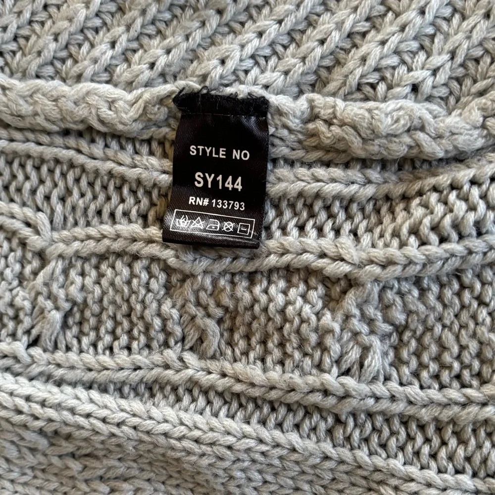 POL Womens‎ Grey Cable Knit Cowl Neck Poncho Sweater Oversized SY144 Small